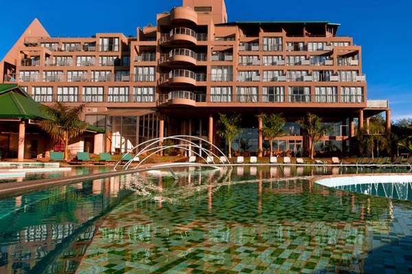 luxury tours in iguazu falls